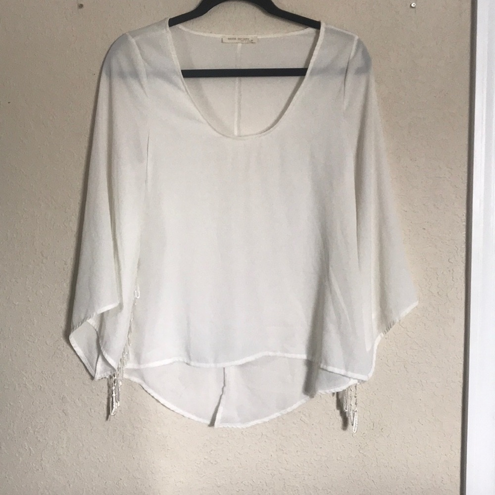 White flowy boho blouse